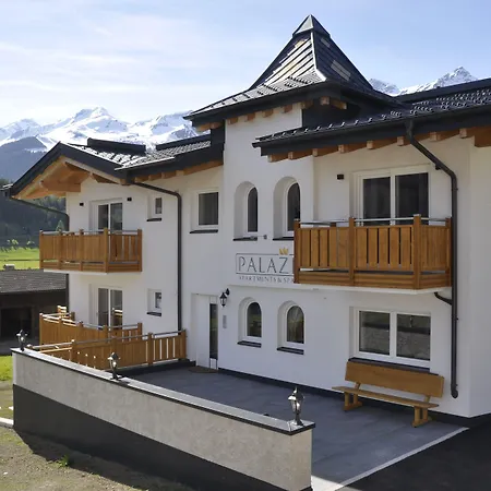 Palazi & Lejlighedshotel 4*