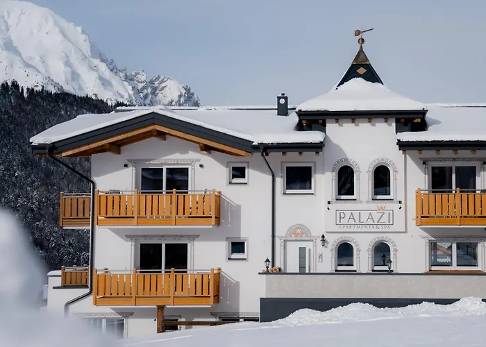 Palazi & アパートホテル ナウダース