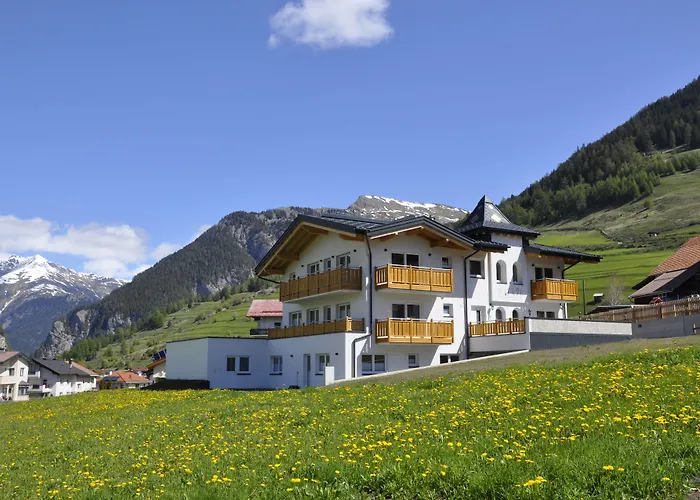 アパートホテル Palazi & ナウダース