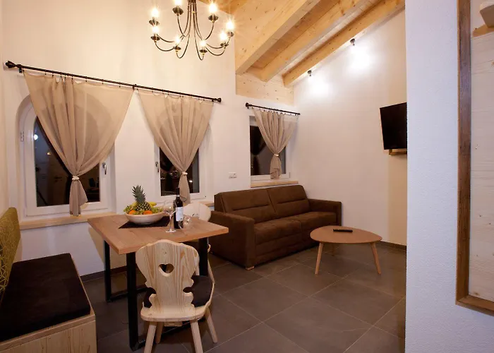 アパートホテル Palazi & ナウダース