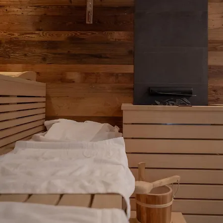 Aparthotel Palazi & - Bike, & Wellness In 4*