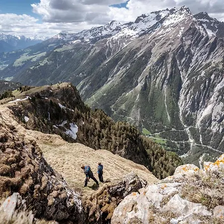 Apartahotel Palazi & 4*